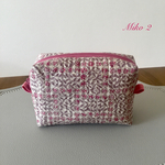 リバティプリント生地のSleeping Rose柄　(レッド)キルト芯を挟んだ内ポケットつきポーチ