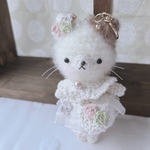ふわもふ花猫ちゃんキーホルダー🐈🌸