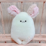 ピンクファーのパッチワークちゃん！　虹色刺繍入り