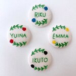 【名入れ】ボタニカル木の実　おなまえ刺繍ブローチ　　
