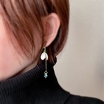 雪のしずく-スノードロップの耳飾り