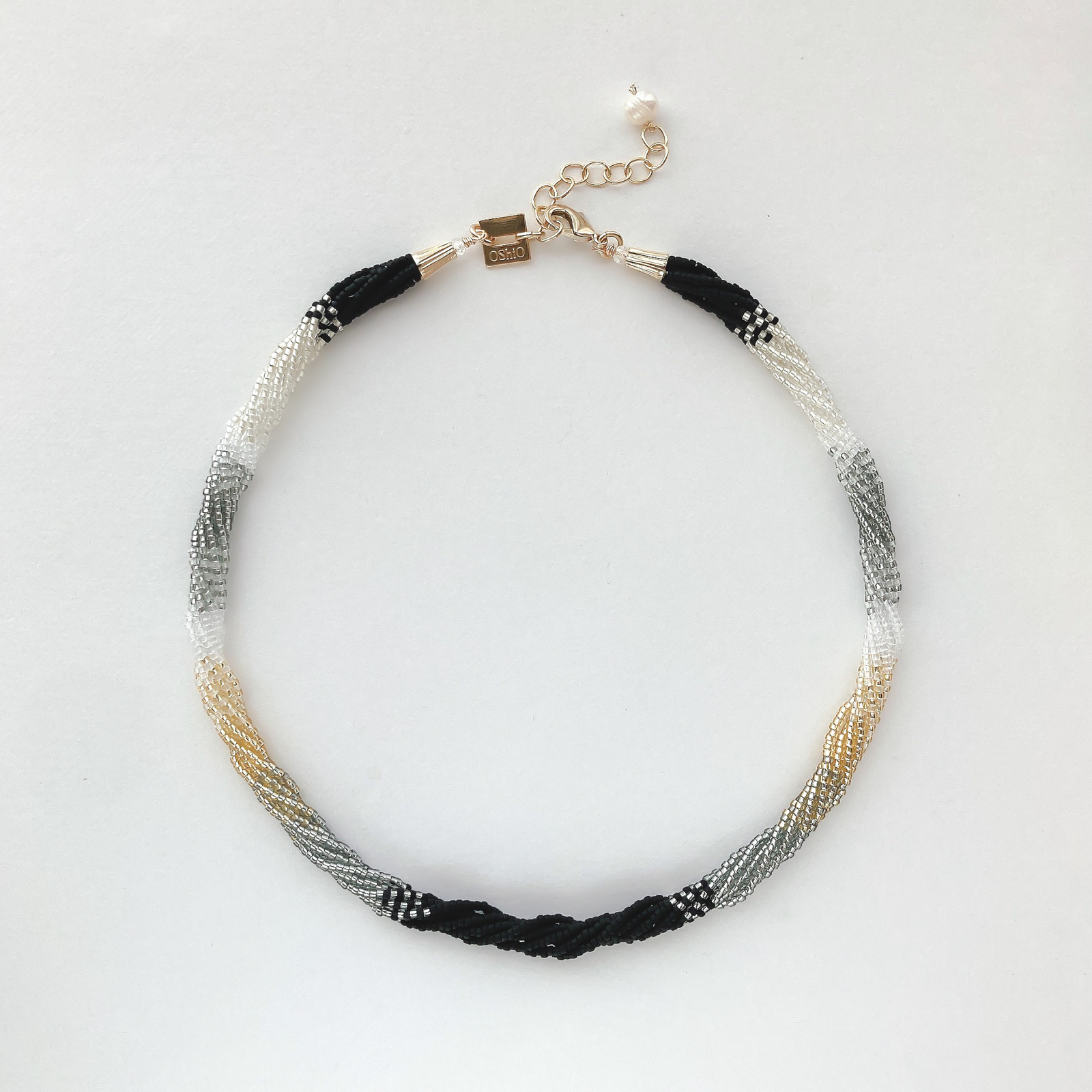 NECKLACE:「冬」四季 -グラデーションビーズのネックレス-