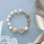 バロックパールのクラシカルブレスレット
