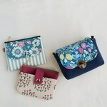 カメラケース・コインポーチM【私と果物・チューリップ他】