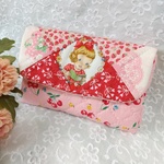 再販【手作りキット】ふた付きキルトポーチ   ピンクのマーガレットちゃん  パッチワークポーチ