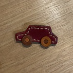 kuroimmさま専用です☆レザー　ブローチ　車　ミニ　2点