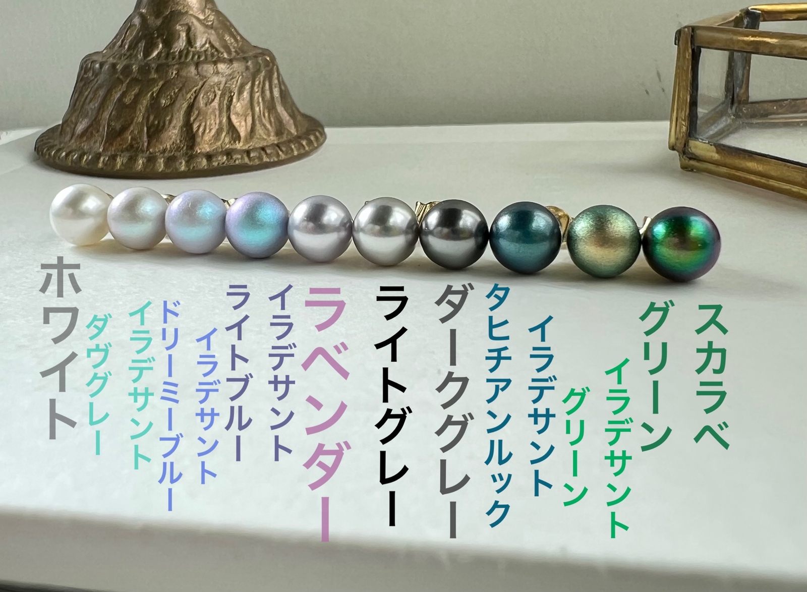 スワロフスキー・クリスタル®︎ マジェスティックグリーン ピアス 6mm