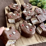KUMAチョコパイcharm🐻🍫🍓