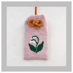 すずらんのおまもり型ストラップ(ピンク)