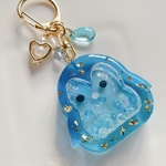 透明感のあるペンギンシェイカー　ブルー　シャカシャカキーホルダー