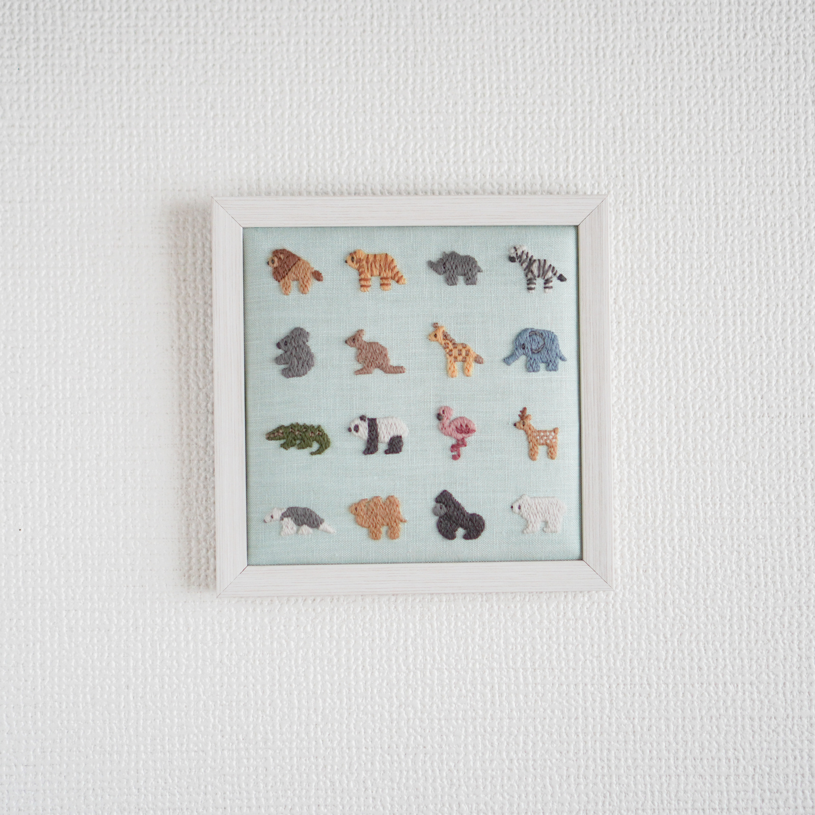 動物刺繍とパターン bb2b879681d880d831b666f5f078f4