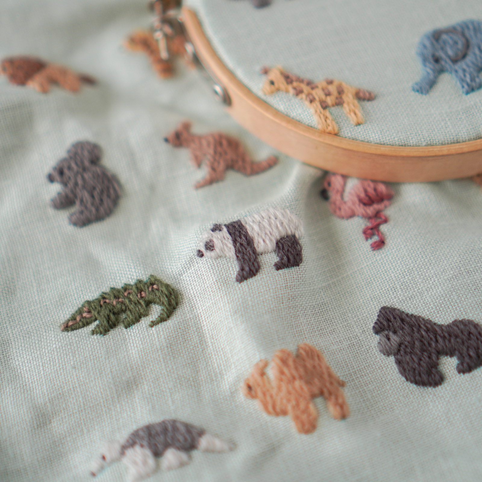 動物刺繍とパターン il_1080xN.5389762225_5k25.jpg