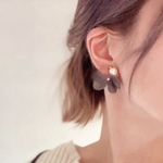 【バックキャッチタイプピアスorイヤリング】flowerキャッチピアス/イヤリング　ラッピング対応　結婚式　入学式　卒業式にも