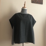 カシミヤウール（濃い杢グレー）で作ったゆったりベスト