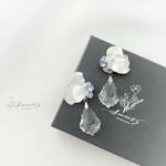 【〜blue sweetpea crystal〜】ｽｲｰﾄﾋﾟｰ×ｻﾑｼﾝｸﾞﾌﾞﾙｰのクリスタルピアス・イヤリング／ウェディング・ブライダルアクセサリーに