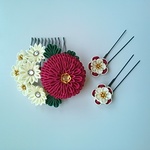 つまみ細工・白小花と赤色の花のコームとU ピンのセット