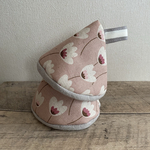 ふわふわ三角鍋つかみ　北欧チューリップ　くすみピンク