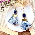 ピアス or イヤリング ブルーベースのインド刺繍 タッセルアクセサリー 大ぶり