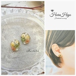 №1434 ❁¨̮ かすみ草とパールのレジンピアス・イヤリング