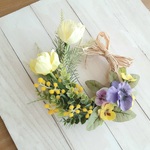 チューリップとミモザ春のお花のリース (約23cm)玄関リース　リモート部屋に　入学祝い　就職祝い　結婚祝い　出産祝い　新築祝い　誕生日