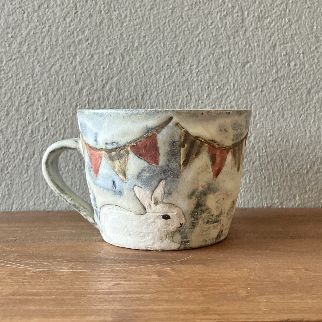 Acne Pottery Studio 森安幸代さんの器 馬とうさぎのマグカップ