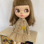blythe outfit ミモザ刺繍のローウエストワンピ