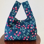 ☆期間限定SALE☆レジ袋型エコバッグ◎チューリップ🌷◎ランチバッグ◎コンビニ袋◎薬局袋◎マチたっぷり15㎝◎