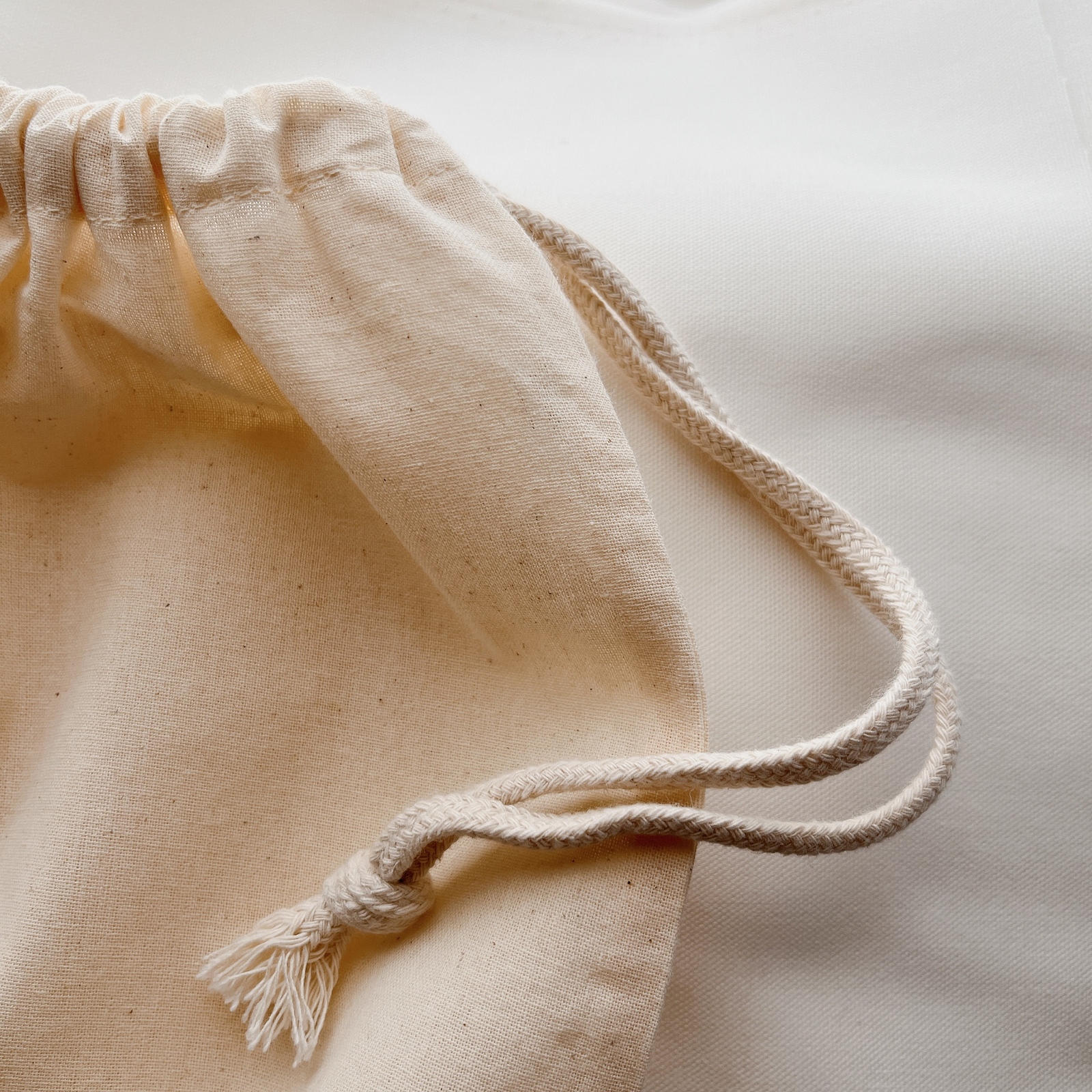 席札 巾着】結婚式 ウェディング コットン巾着 おしゃれ ナチュラル 名