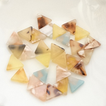 11/8再入荷！カラフル三角パーツ１０個セット
