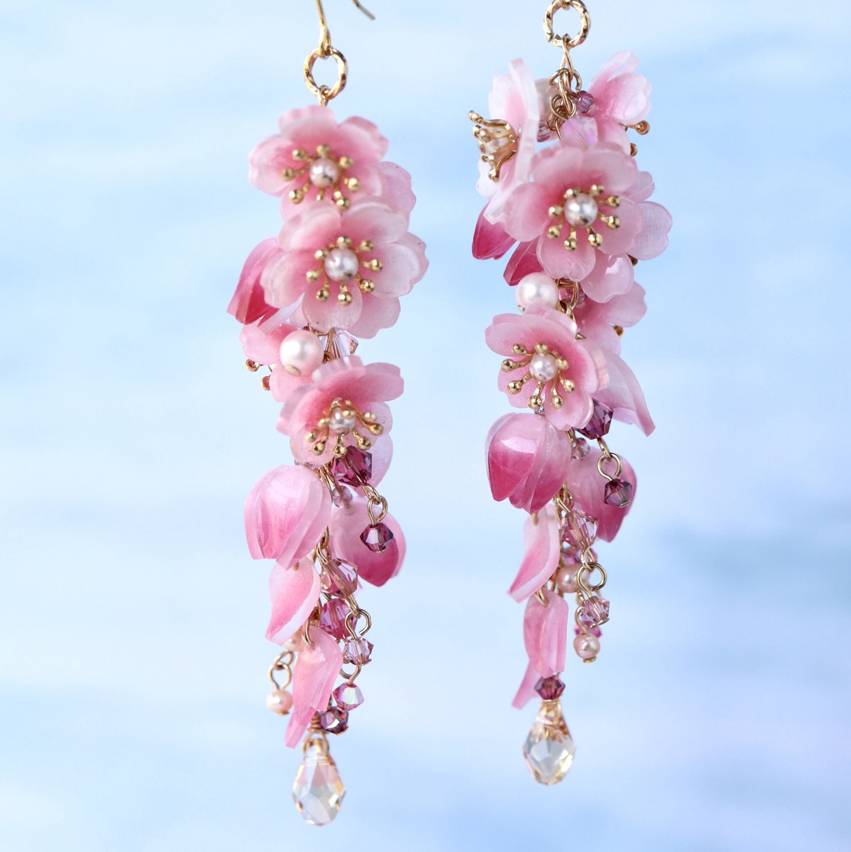 ピンクフラワーレジン×スパンコール♡花びら ピアス イヤリング ピンクフラワーレジン×スパンコール♡花びら ピアス イヤリング 受注