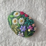リネンと刺繍の冬の草花のヘアゴム orブローチ6