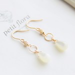 14kgf-white shell & gold ピアス