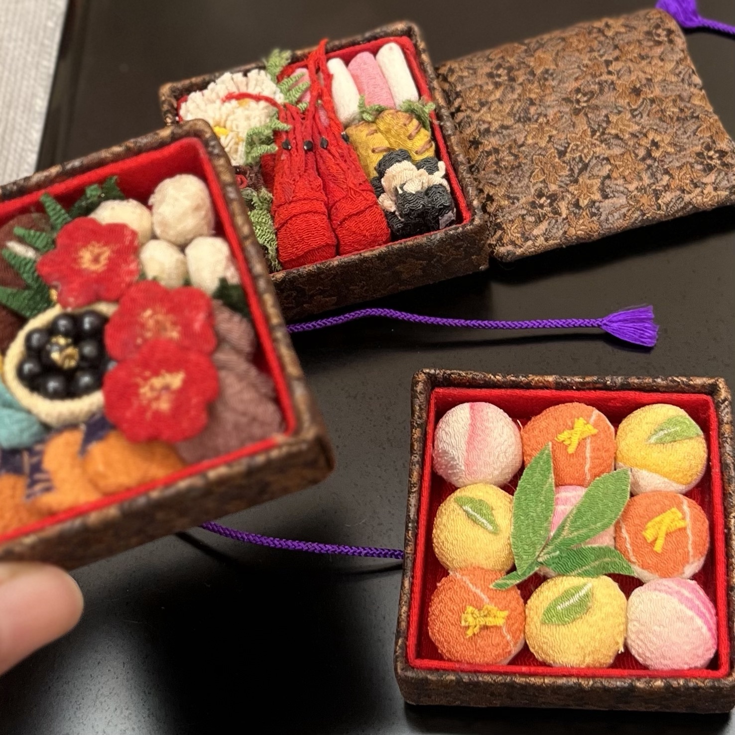 重箱お弁当 ちりめん細工 古布 縮緬 ミニチュアの重箱 ミニチュア 和