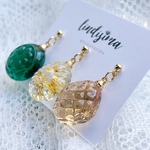 本物のお花を使ったフラワードロップ3粒ピアス・イヤリング・イヤーカフ　金木犀　キンモクセイ　チャーム変更可能 こっくり　秋
