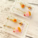 《受注生産》いちごモンブランとクッキーのイヤリング／ピアス♡フェイクスイーツ