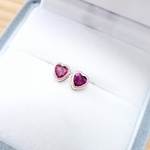 ファセットカットハートのロードライトガーネット(5mm)シルバーピアス