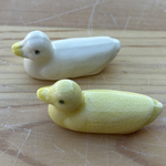 アヒル箸置き2個セット（白色、黄色)