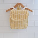 ベビーリュック　フリルストライプ