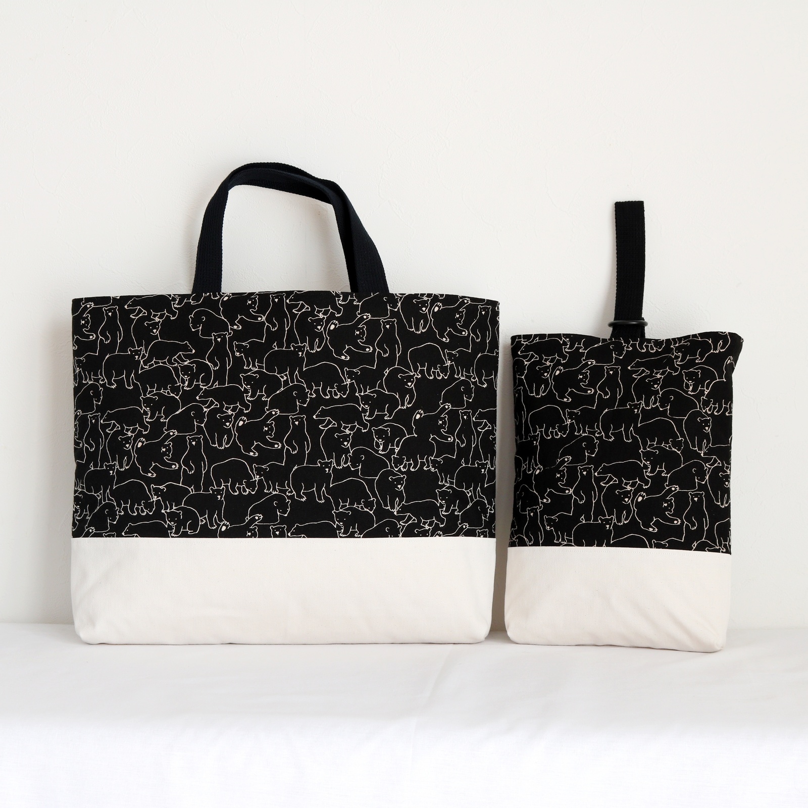 【Ｓ様】黒★入園入学グッズ（キルティングではない） 入園入学グッズ】BWキルト レッスンバッグ/トートバッグ/図書