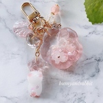 猫ちゃんと桜🌸シェイカーキーホルダー 