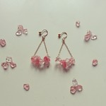 トライアングルイヤリング/ピアス（cherry）