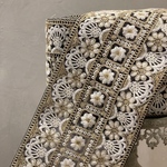 [☆実物のお色味と違う場合があります] インド刺繍リボン　花　インド刺繍　スパンコール　刺繍リボン　リボン　りぼん　※10月8日よりゆうパケットにて発送