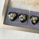 antique heart・black