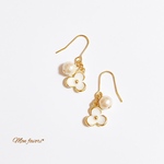 花とコットンパールのピアス