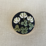 刺繍ブローチ シロツメクサ