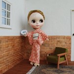 ネオブライス用浴衣①（オレンジに木の葉模様）