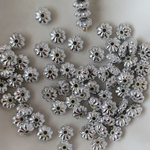 100pcs silver spacer beads flower mini