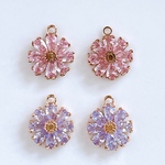 ［4個］お花のキラキラチャーム　チャーム　花　ピンク　パープル　マーガレット　デイジー　ガーベラ　パーツ　アクセサリーパーツ