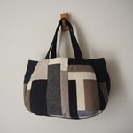 【B】モノトーン　ランダムパッチ　リネン＆綿麻＆帆布　肩掛け　タックぷっくりBAG　両脇ポケット♪リネン　麻