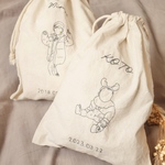 【名入れ】手刺繍で紡ぐ似顔絵コットン巾着（線画）